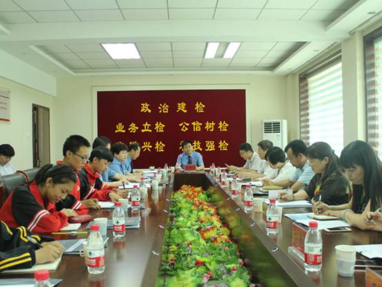 2017年5月26日开展了以“防治校园欺凌 ，护航未成年人成长”为主题的“365购物平台_神器365软件下载_365365bet开放日”活动。_副本.jpg