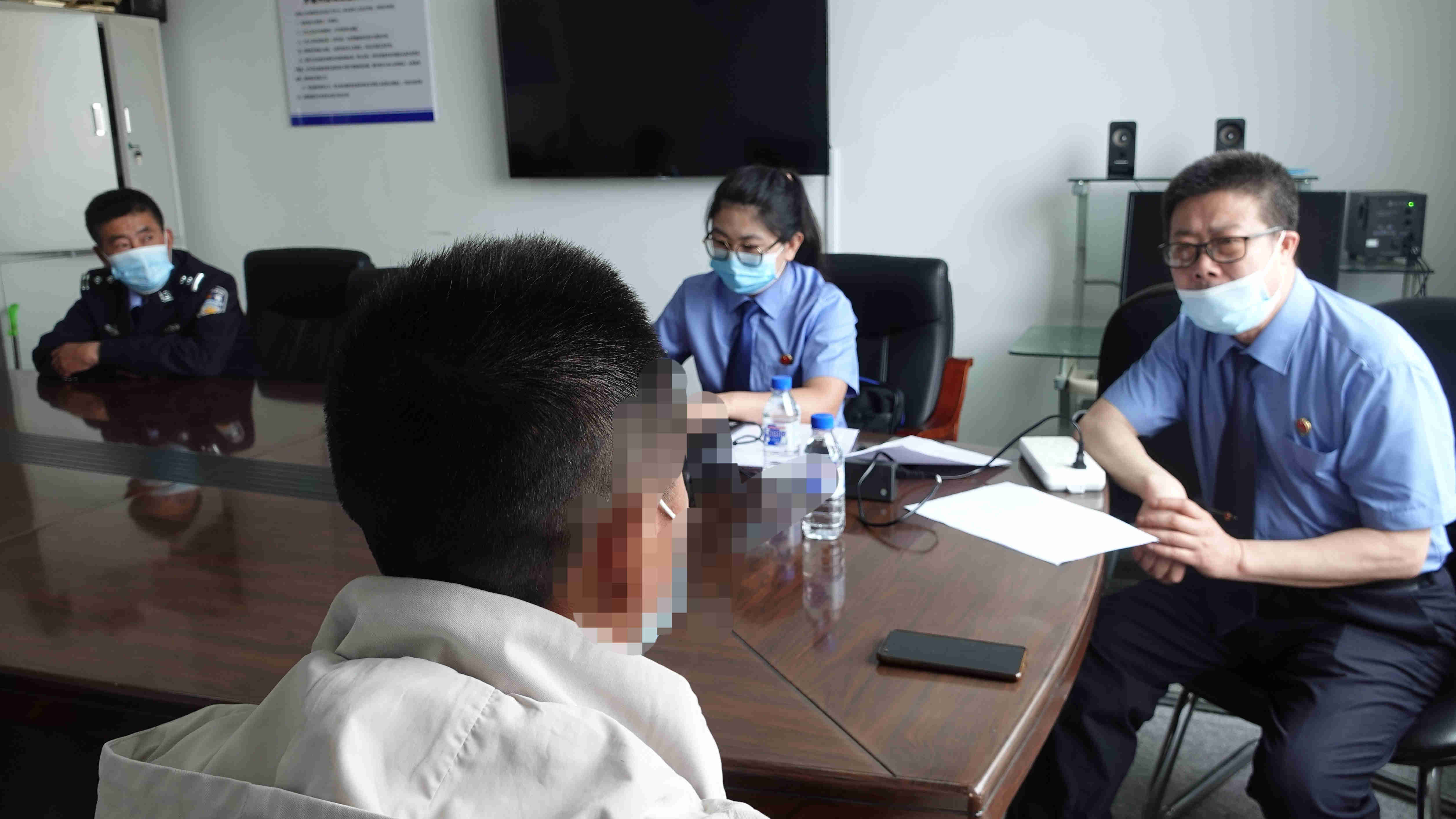 80cd565ca614290f86689ff6b0df305